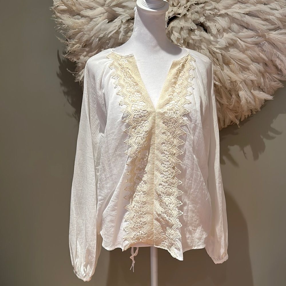 Zara white blouse with lace